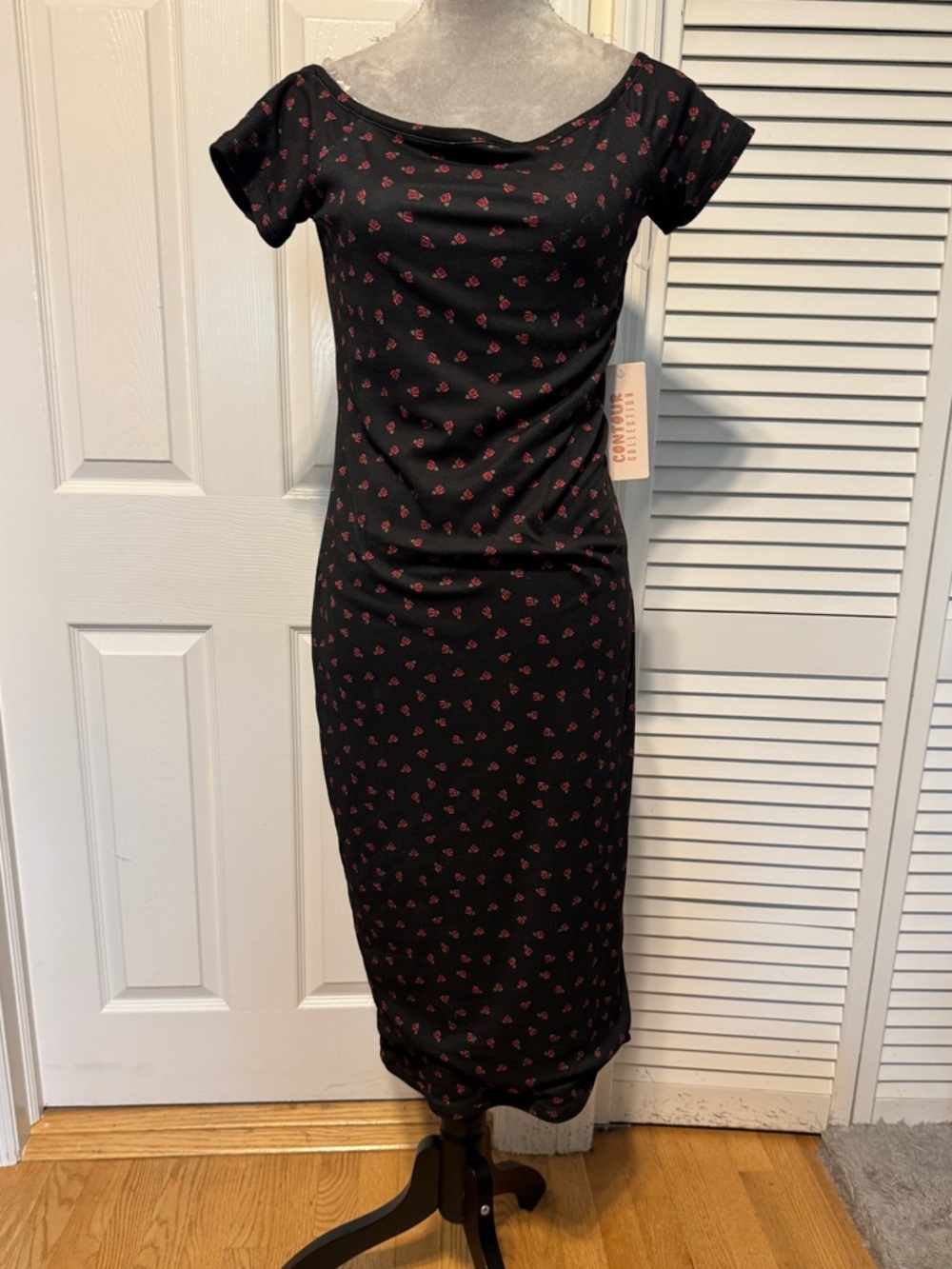 J For Justify contour Collection Rose Print Dress